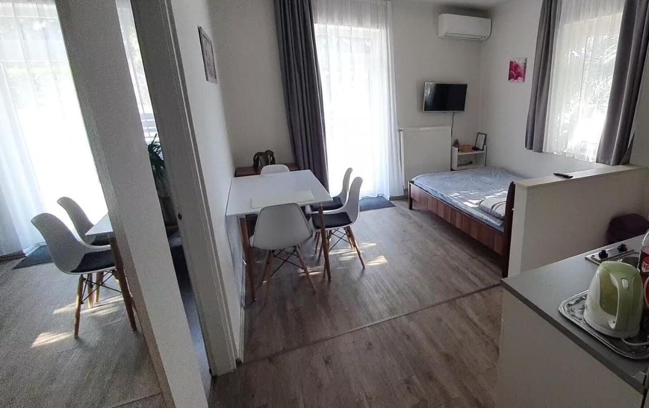 Ancsi Apartmanhaz Balatonlelle Dış mekan fotoğraf