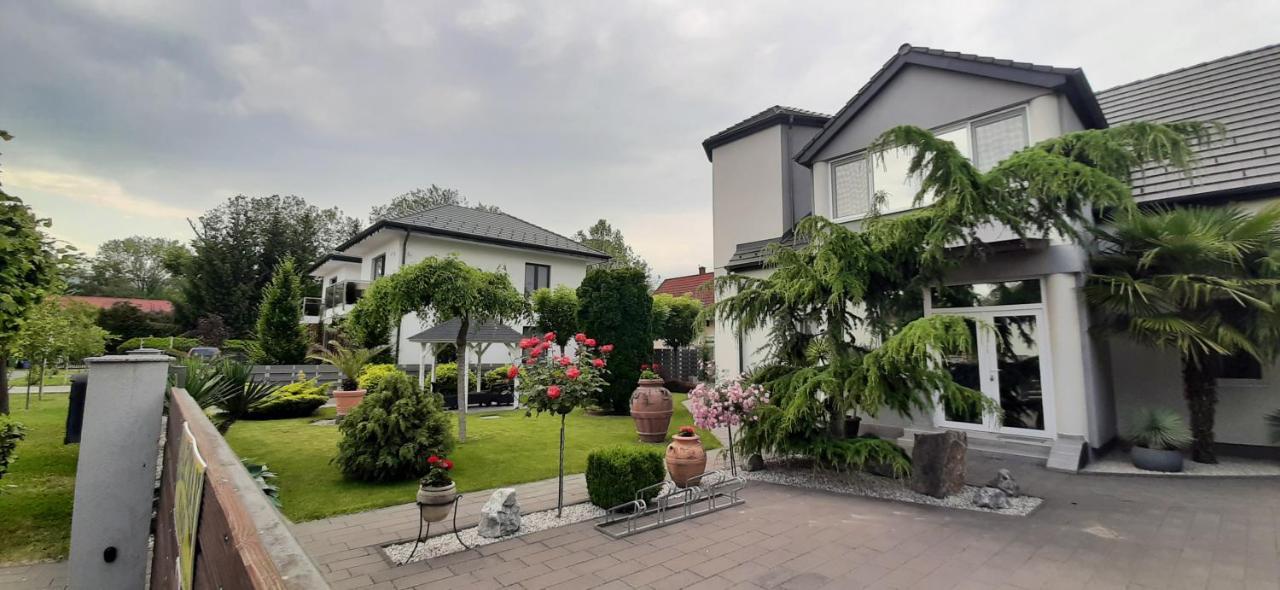 Ancsi Apartmanhaz Balatonlelle Dış mekan fotoğraf