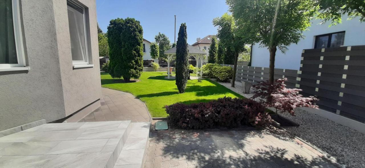 Ancsi Apartmanhaz Balatonlelle Dış mekan fotoğraf
