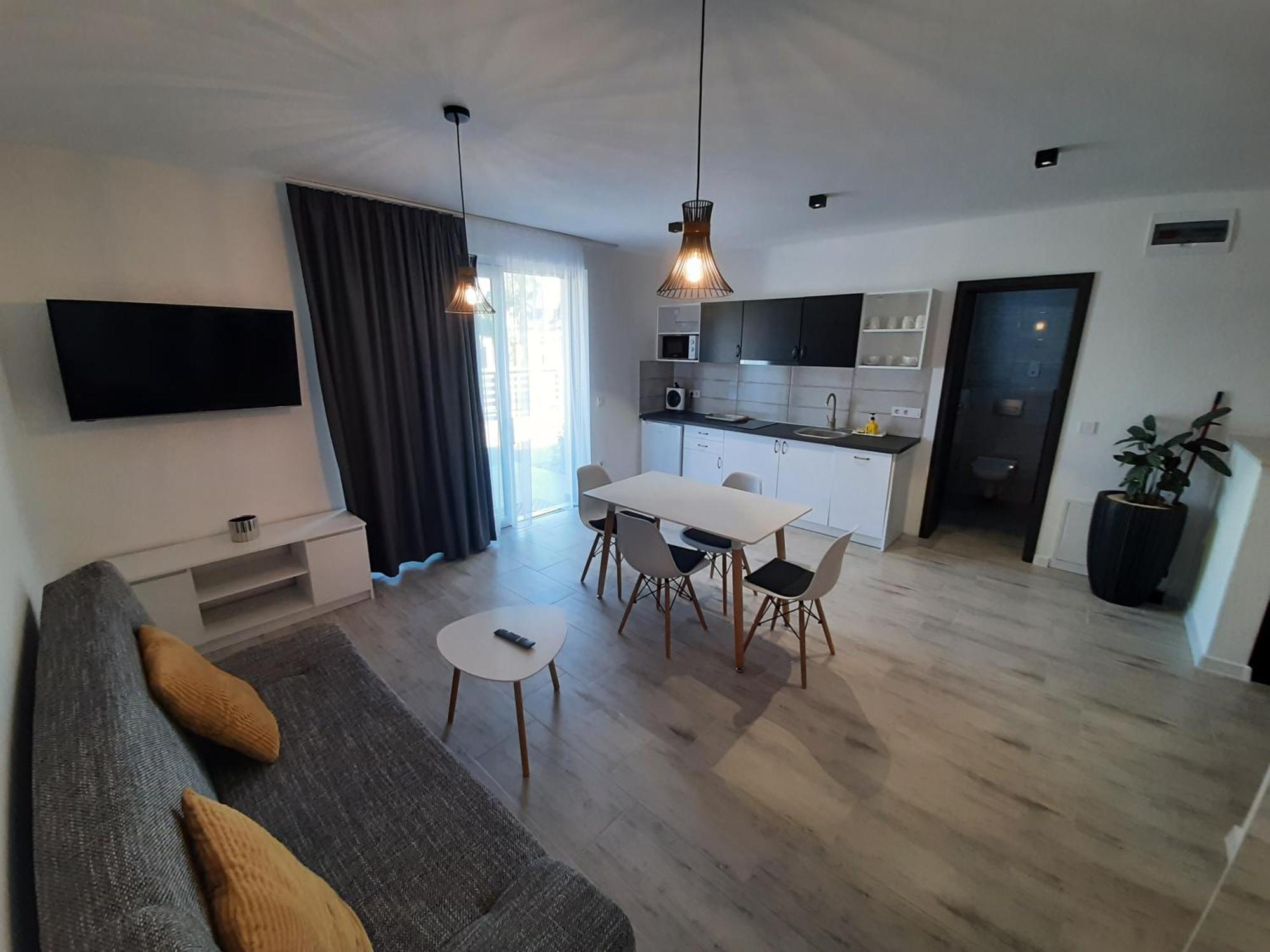 Ancsi Apartmanhaz Balatonlelle Dış mekan fotoğraf